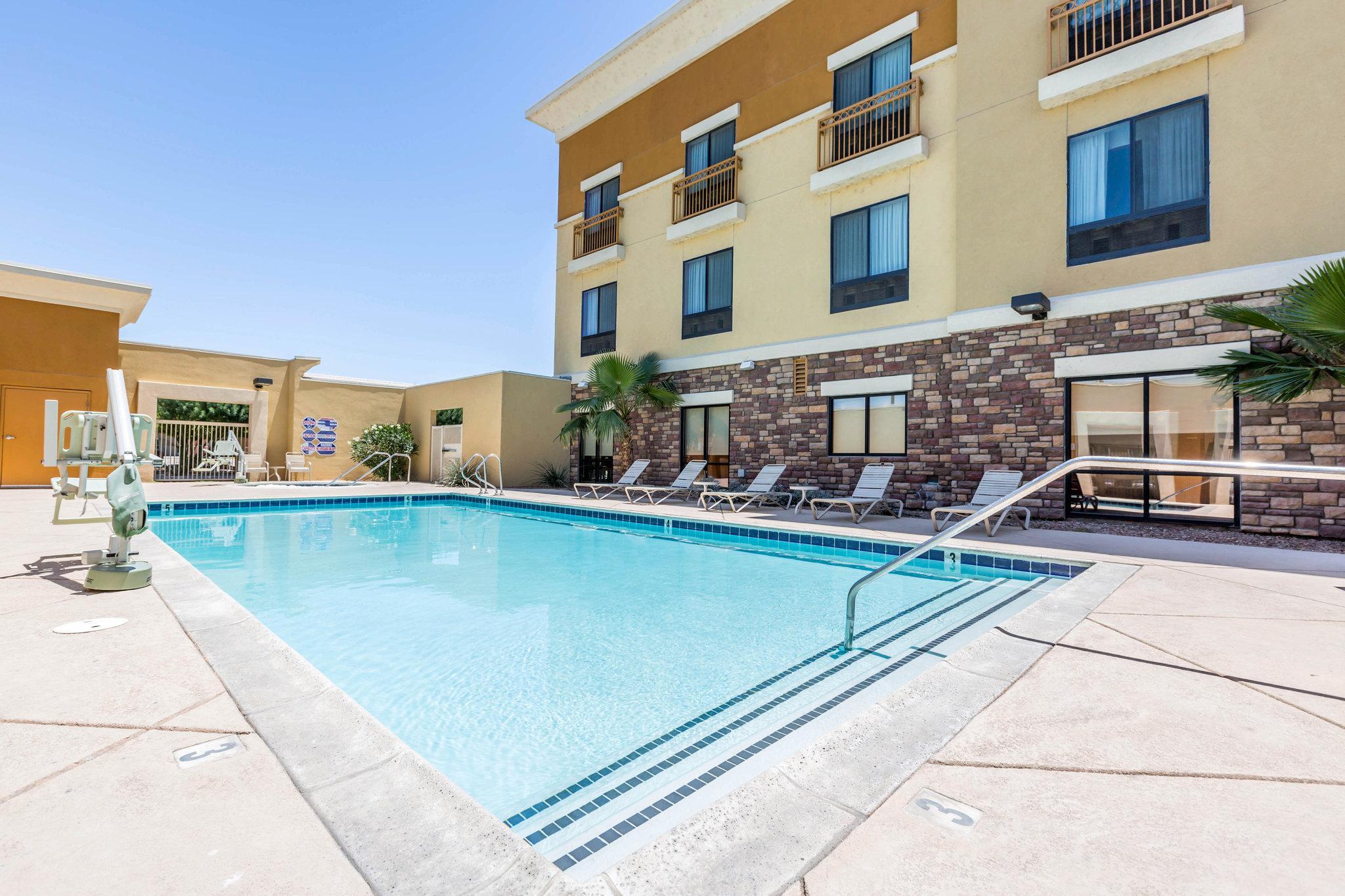 Comfort Suites Blythe Esterno foto